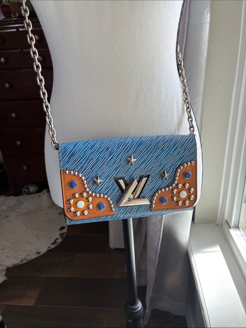 Louis Vuitton Blue Epi Cowhide Chain Wallet with Tan Studded Accents: RARE